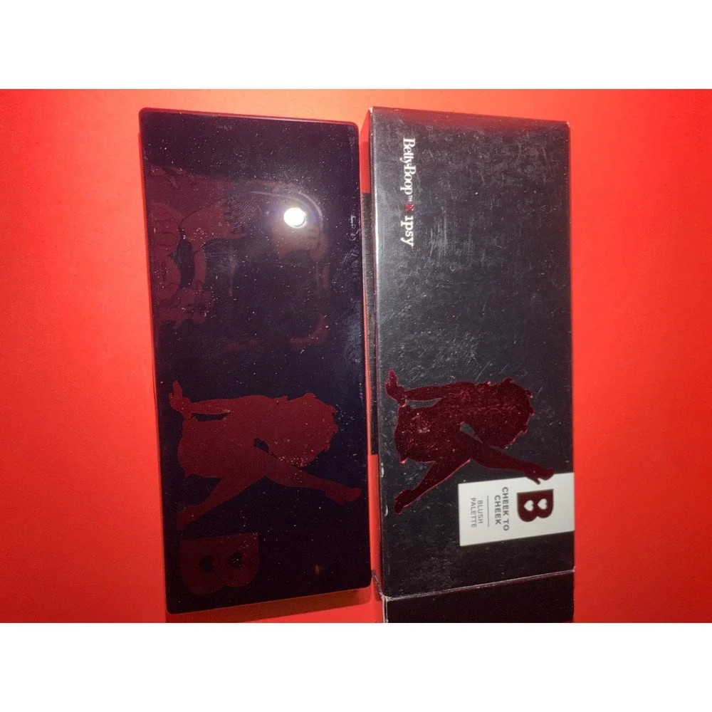 Betty Boop x Ipsy Blush Palette Cheek to Cheek 3-Pan Shimmer Face 2 set